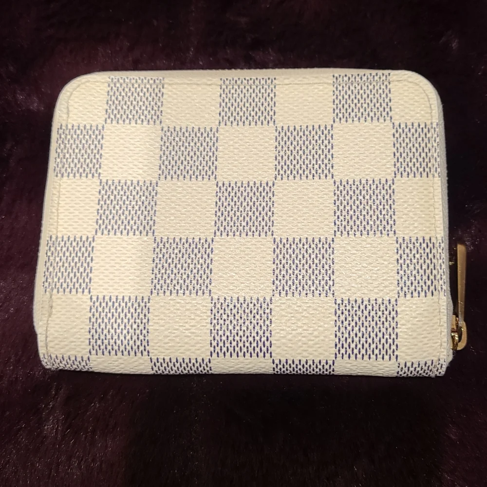 Sold - Picture 2 of 10